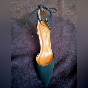 Black closed toe heels